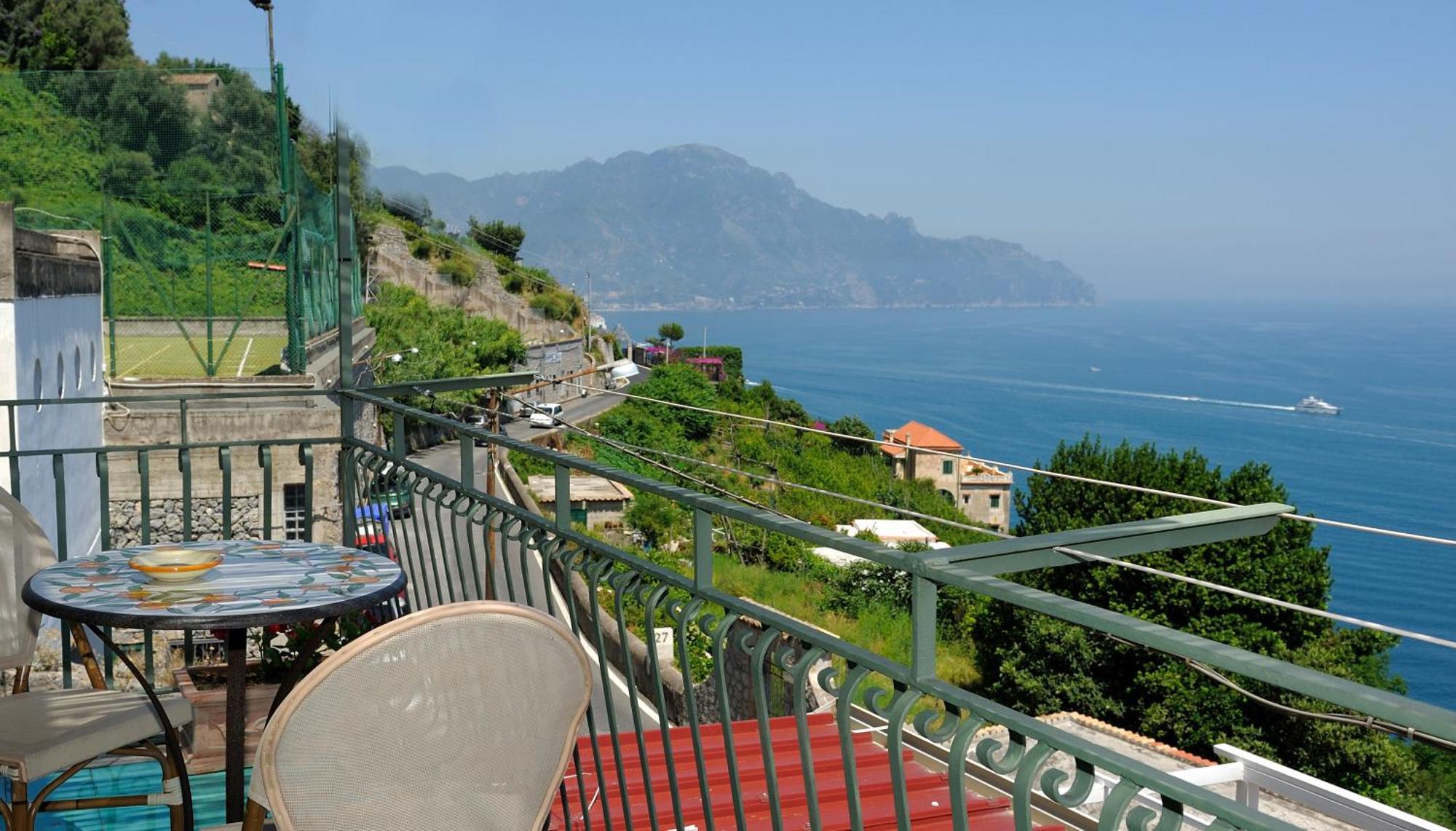 Locanda Costa D'Amalfi Bed and Breakfast Εξωτερικό φωτογραφία