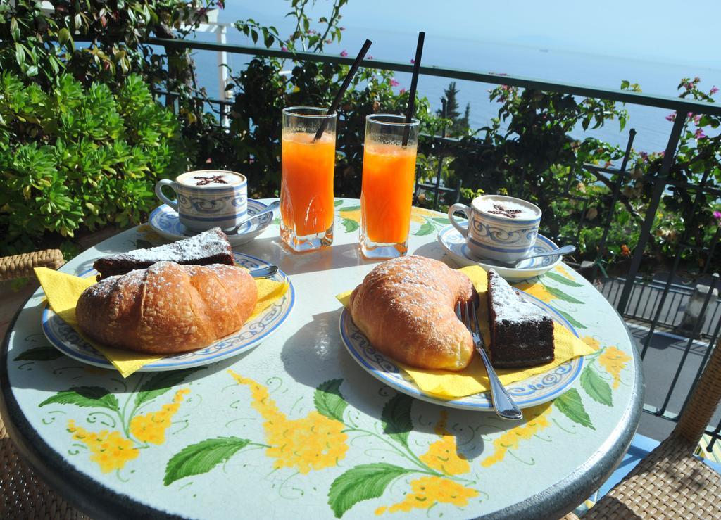 Locanda Costa D'Amalfi Bed and Breakfast Εξωτερικό φωτογραφία